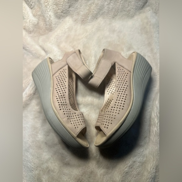 Clarks womens wedge size 8.5 - Picture 7 of 7